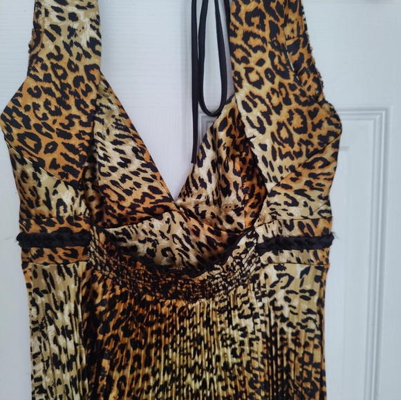 Va Va Voom Leopard Print Backless Pleated Maxi Dress Size M - Picture 6 of 9